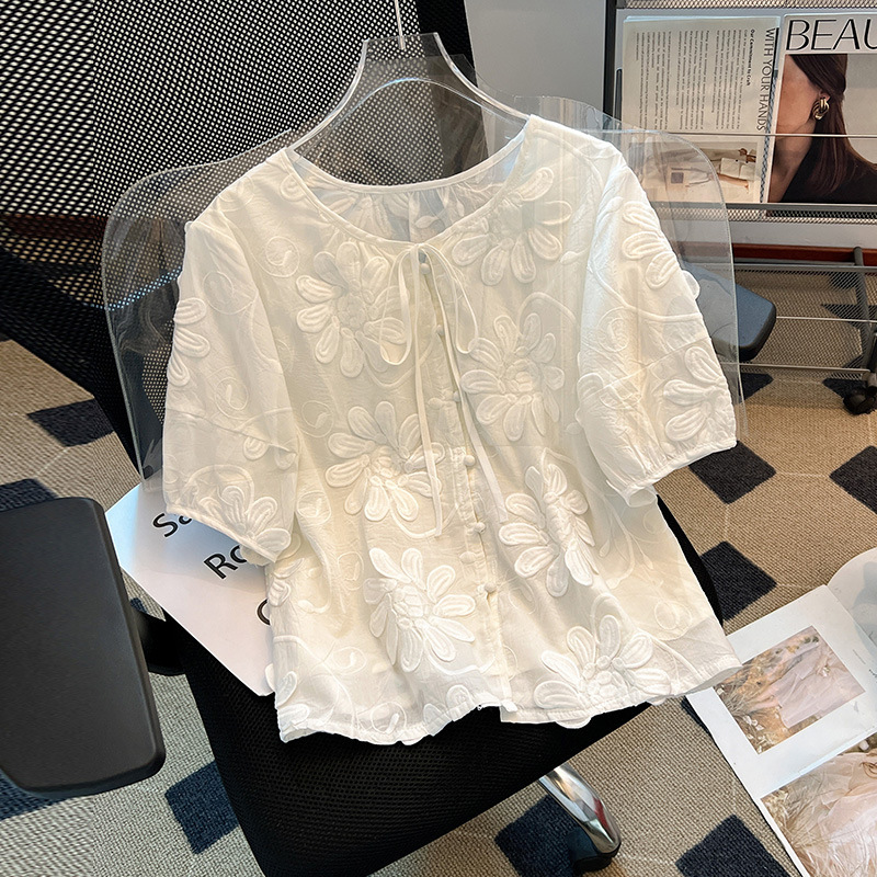 Women's Summer Embroidered Floral Loose-Fitting Shirt with a Slimming Design, Niche Style, Round Neck, Pullover, Tie-Up Top