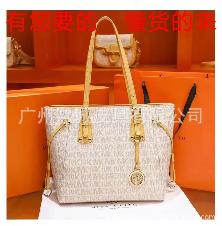 ヨーロッパとアメリカのファッション本革バゲットバッグ女性のサドルバッグ小さな香りのシープスキンチェーンメッセンジャー老眼バッグ秋と冬の新しいスタイル|undefined