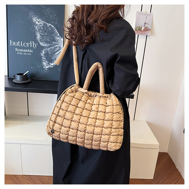 762g Weight Polyester Lining Material Sewing Thread Fashion Element Magnetic Buckle Closure Type Single Shoulder Strap Strap Type Tote Bag Bags Type Daily, Street, Shopping Occasion Nylon Material Solid Color Pattern Autumn&Winter Season Women's Gender Elegant, Classic Style Style Square Shape Medium Size Women's Medium Nylon Solid Color Elegant Classic Style Sewing Thread Square Magnetic Buckle Tote Bag 1