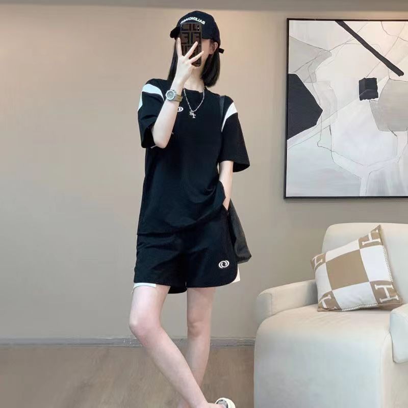 검은색