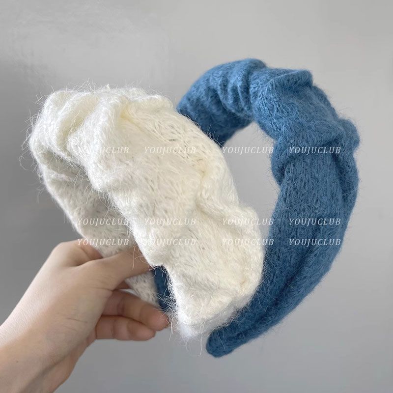 Retro blue cream headband