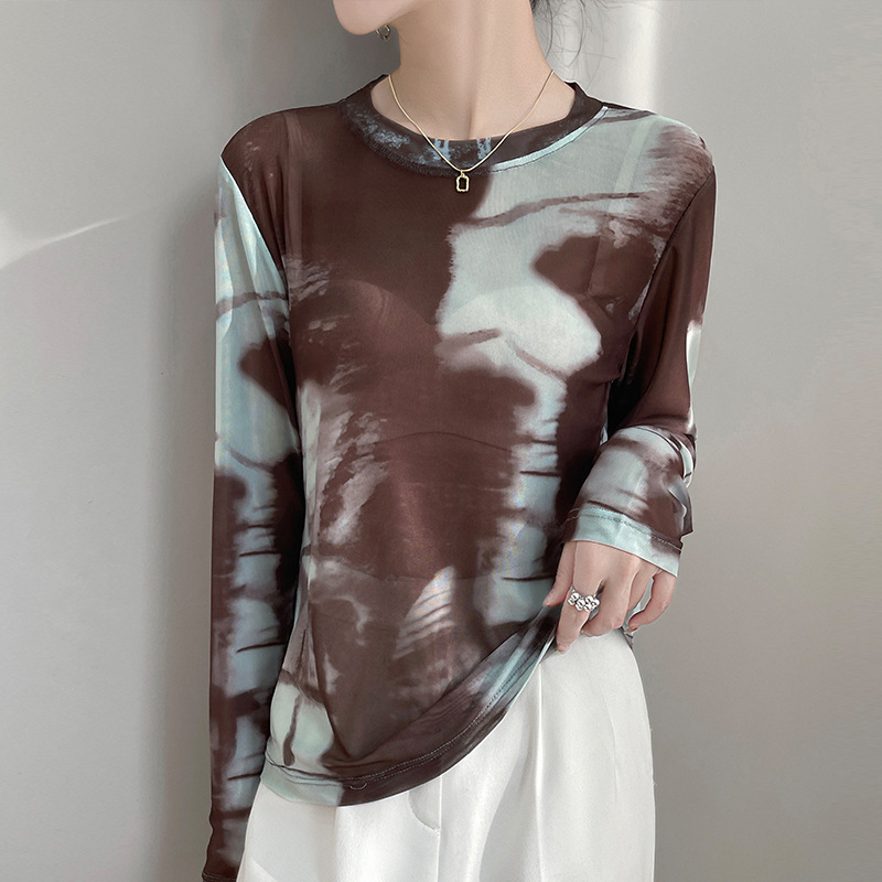 Spring and summer new thin ink-print long-sleeve T-shirt for women, breathable, gradient color, loose-fitting, slimming cover-up top Spring and summer new thin ink-print long-sleeve T-shirt for women, breathable, gradient color, loose-fitting, slimming cover-up top