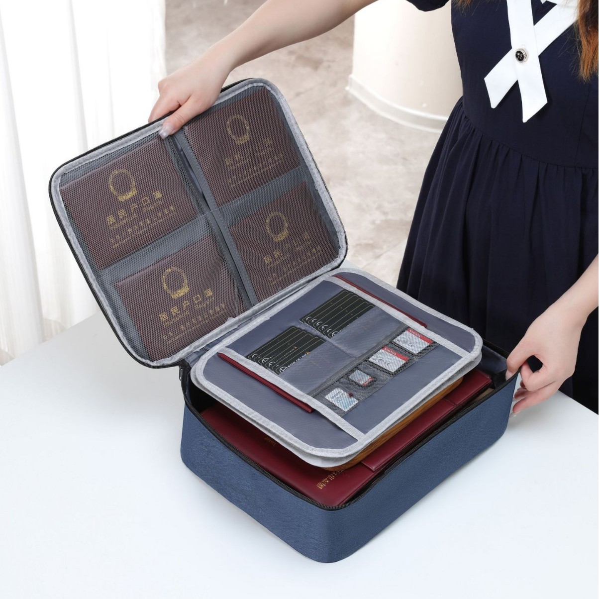 Cerradura de tres capas-azul libre