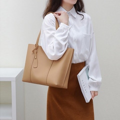 Big bag 2024 new leather shoulder bag, fashionable and versatile cowhide cross-body bag, female college style commuter handbag