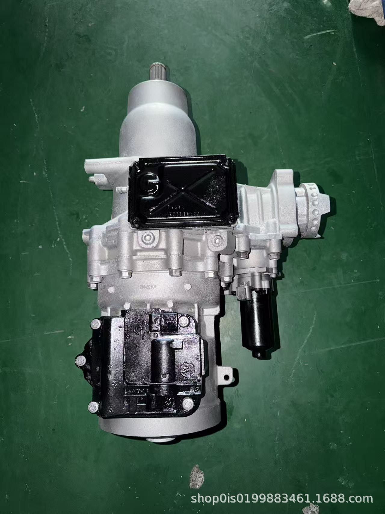 Jeep Cherokee rear differential assembly 68545101AC, for 2.4L and 3.2L models, four-wheel drive