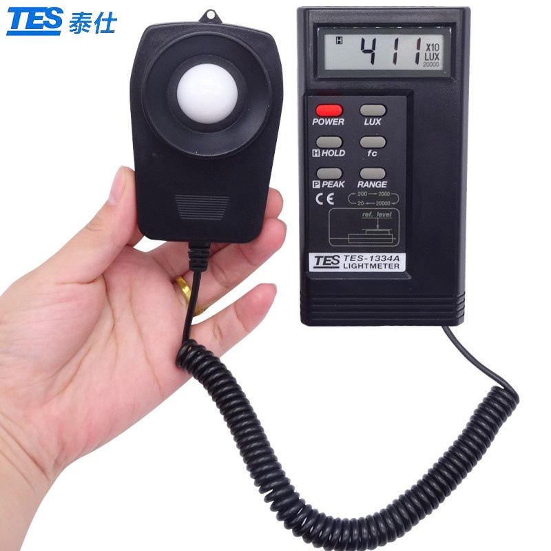 台湾泰仕TES-1330A/1332A/1334A照度计LUX/FC呎烛光工业测光仪
