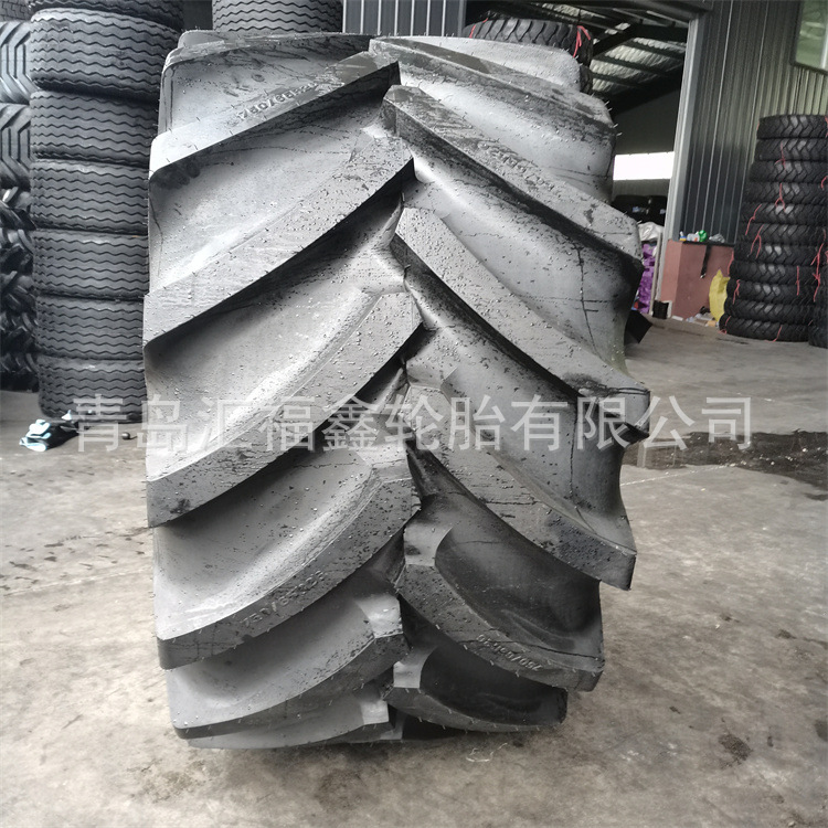 供应真空子午线路拌机轮胎28LR26铺路机轮胎750/65R26CFO R-1W