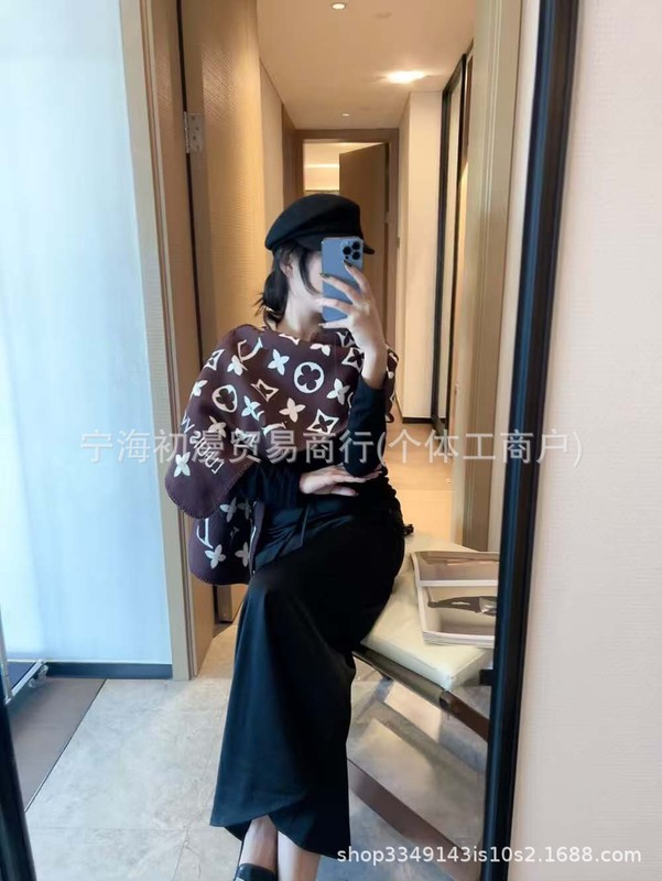 韩国东大门围巾空调披肩两用女秋冬季厚保暖双面披风百搭软糯围脖|undefined
