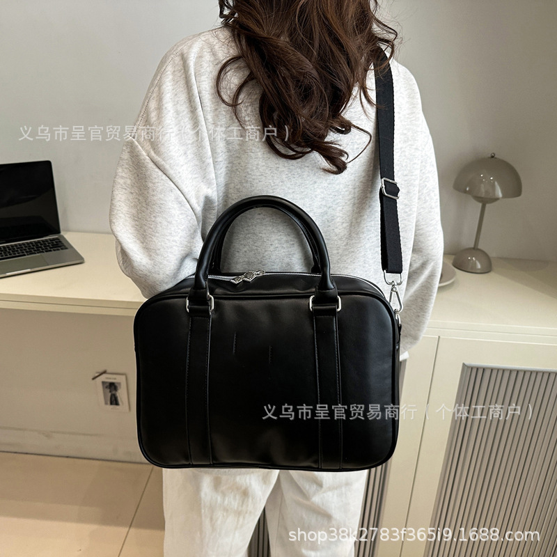 2024 New Adidas Briefcase Retro Style Easiest for Match Clover Messenger Women's Bag Casual Shoulder Crossbody Handbag
