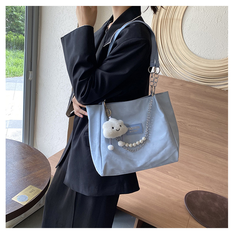 Large-capacity work commuting bag for women, new autumn 2024, versatile and fashionable beaded chain single-shoulder bag tote bag undefined