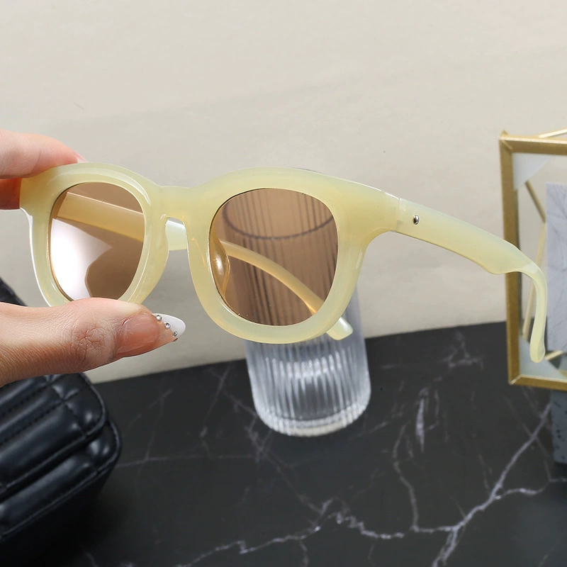 Солнечные очки Retro green glasses, солнечные источники, европейский стиль, 2 карата, защита от UV, интернет-знаменитость
