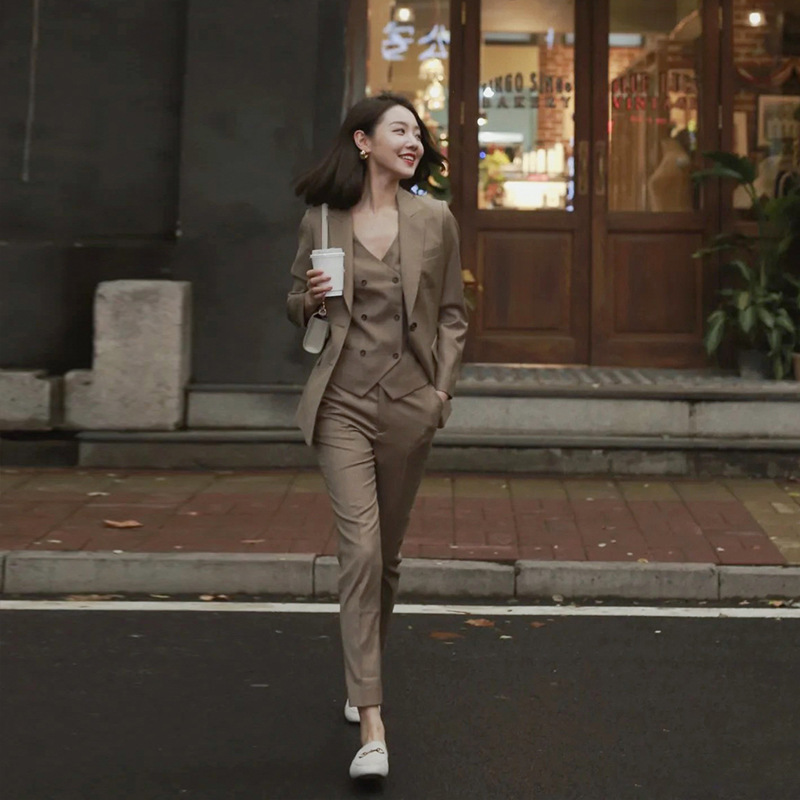 春秋冬季高端咖色通勤修身西装上衣外套正装西服马甲小脚裤套装女|undefined