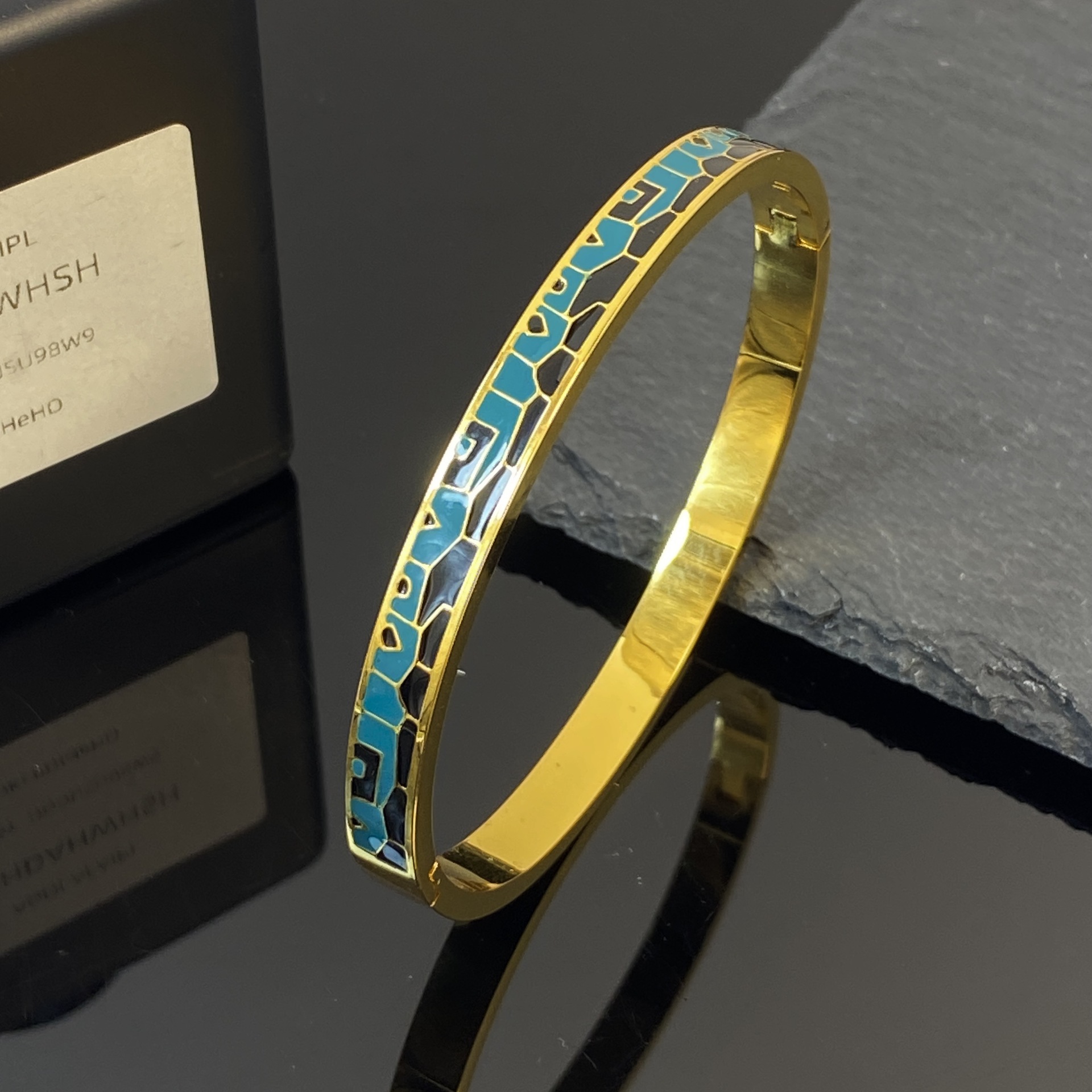 Pulseras de acero de titanio de estilo retro goteo de aceite de color abstracto hermoso color contrastante no se desvanecen combinación de pulseras mujeres