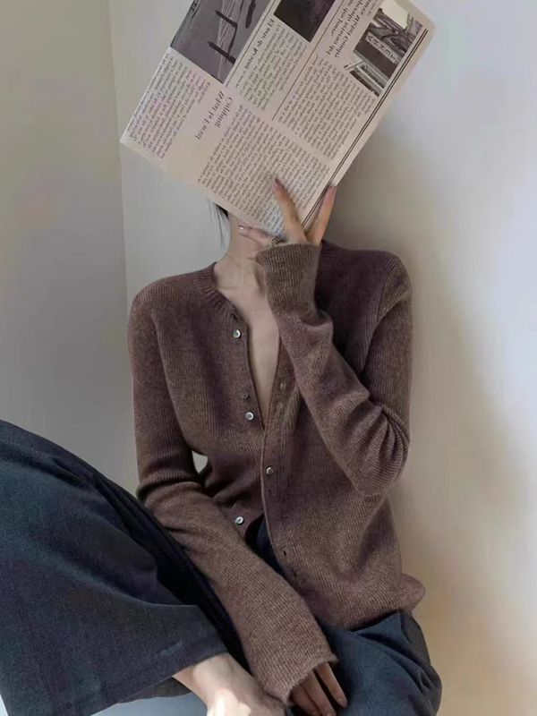 美拉德焦糖色针织开衫女秋季别致绝美内搭打底毛衣欧货高级感上衣|undefined