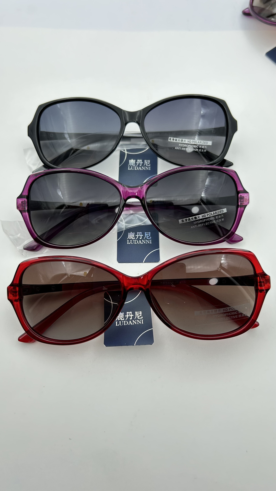 Polarized sunglasses for middle-aged and elderly women, anti-UV sunglasses with large and small frames for mothers, outdoor driving sunglasses, fashion-forward
