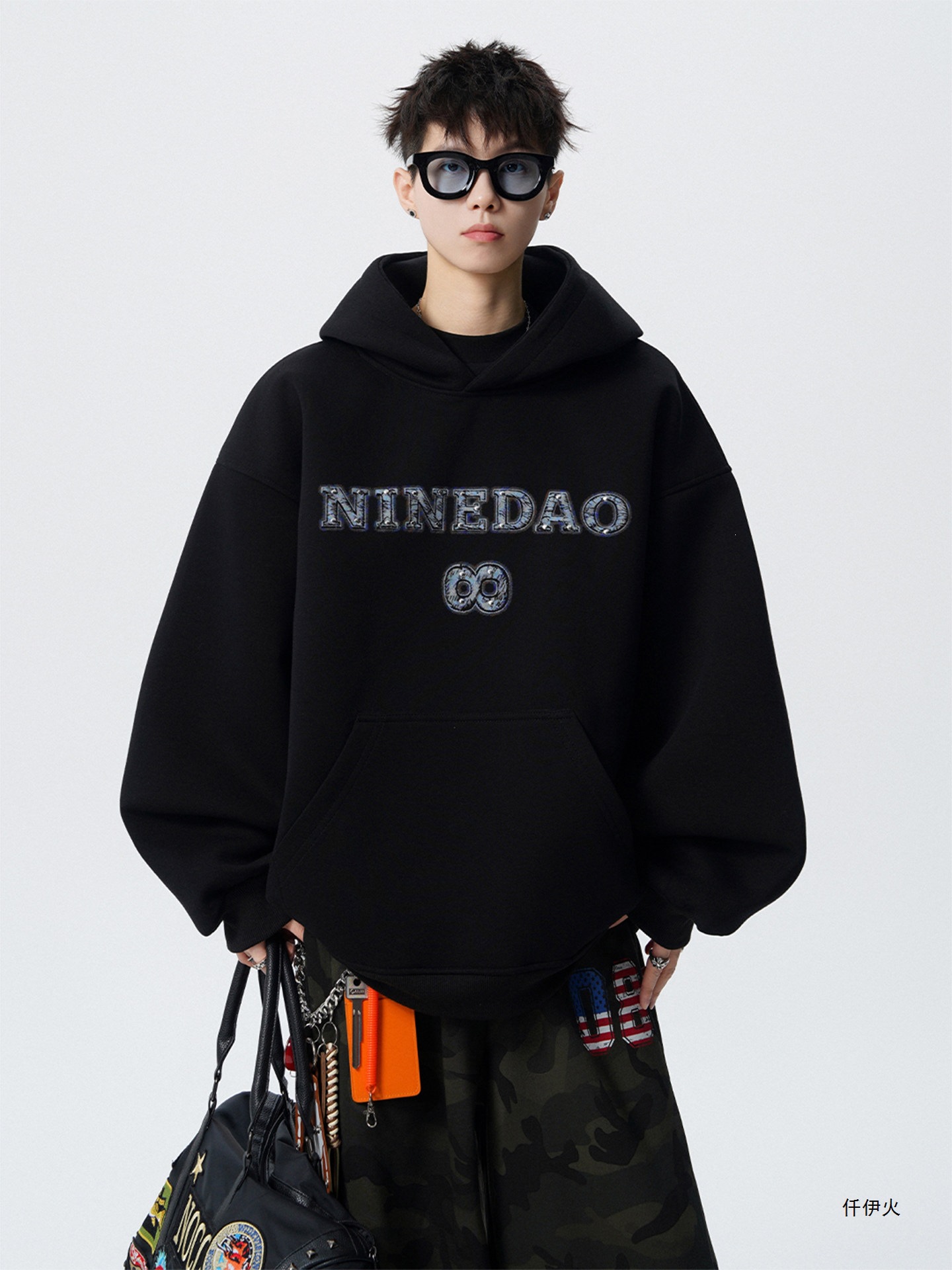 Korean-style letter print heavyweight hoodie, versatile, casual, and relaxed fit, perfect for autumn