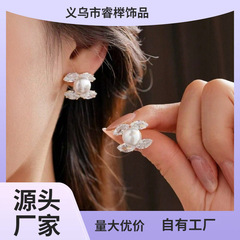 法式双c珍珠耳环小香风耳饰女百搭轻奢镀真金耳钉感耳饰批发