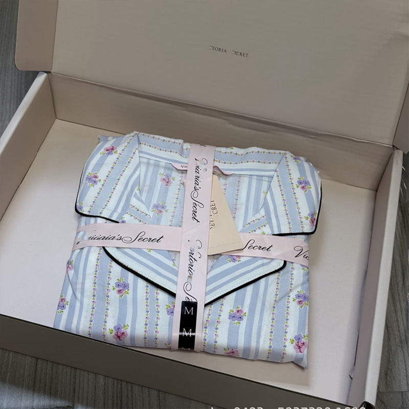 Luxurious and sweet pajamas, Tencel cotton long-sleeved long-pants pajamas for women, pure and desirable striped blue floral home wear Luxurious and sweet pajamas, Tencel cotton long-sleeved long-pants pajamas for women, pure and desirable striped blue floral home wear