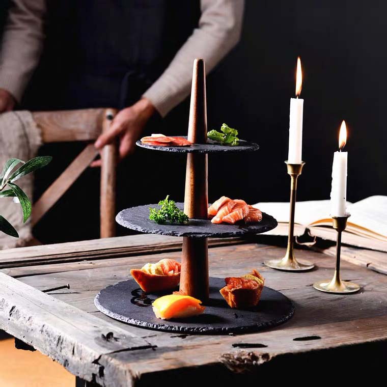 Postre japonés plato de roca negra plato de merienda de doble capa plato de fruta de tres capas restaurante occidental pastel de té de la tarde soporte