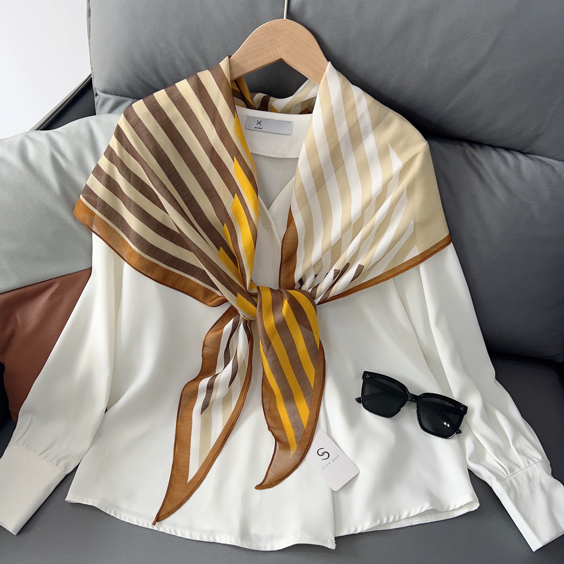 Elegante bufanda pequeña a rayas de color a juego ins primavera y verano camisa simple banda de pelo estilo coreano decorativo profesional bufanda pequeña para mujeres