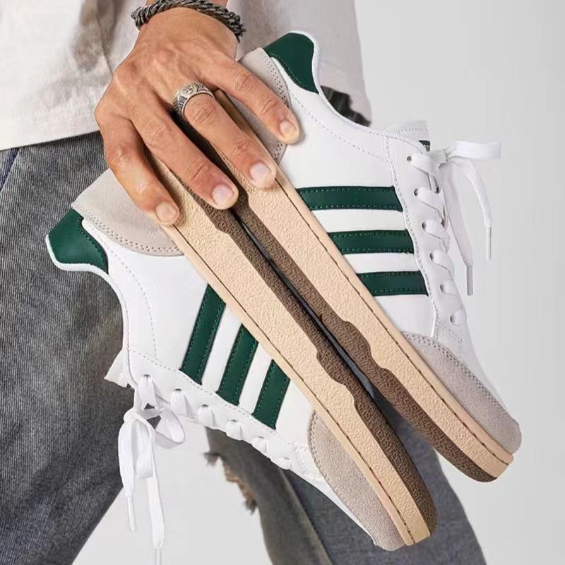 Zapatos casuales para hombres, comercio exterior clásico universal, cómodos y transpirables zapatos blancos de moda coreana, zapatos de verano para hombres.
