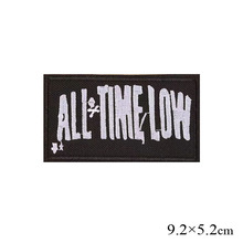 Ӣ����ĸALL TIME LOW�ٴ�ڰ׷��� ��ɫ���������N �C�z���a����