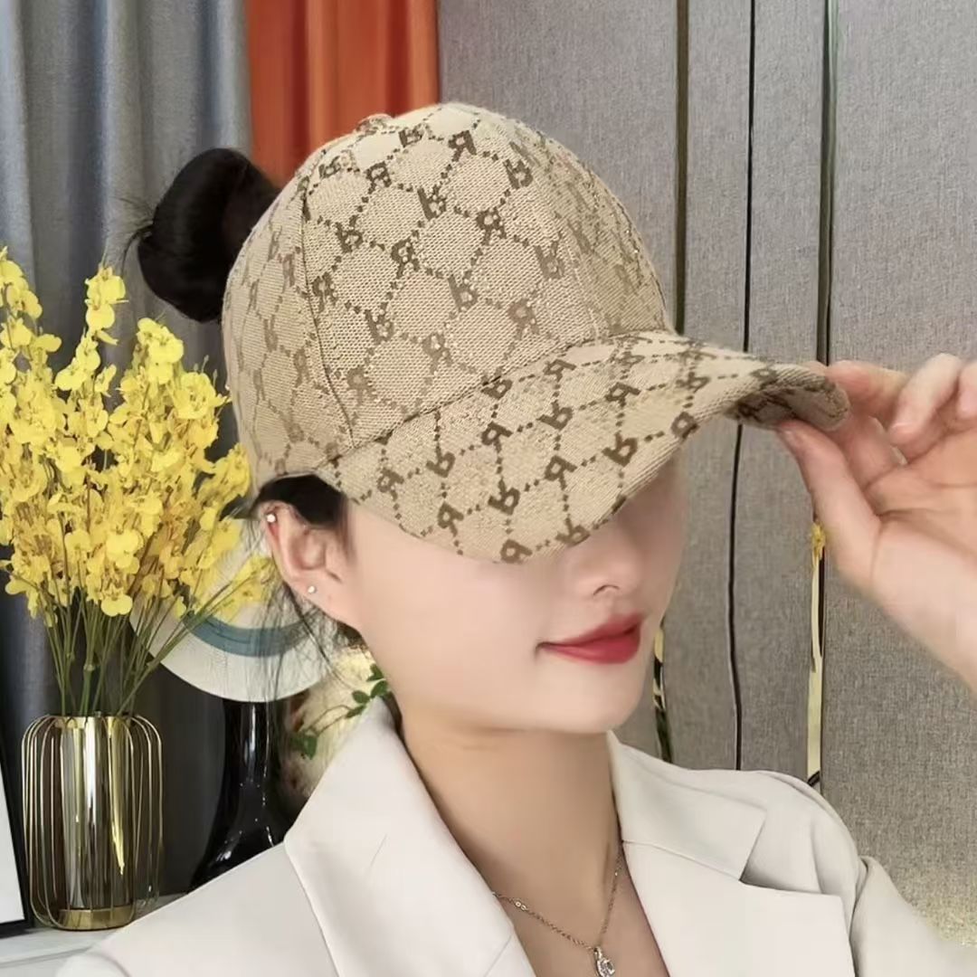 空顶显脸小棒球帽夏季透气防晒帽子女韩版百搭时尚水钻遮阳鸭舌帽