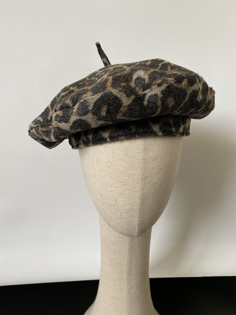 Women's Basic Solid Color Eaveless Beret Hat display picture 2