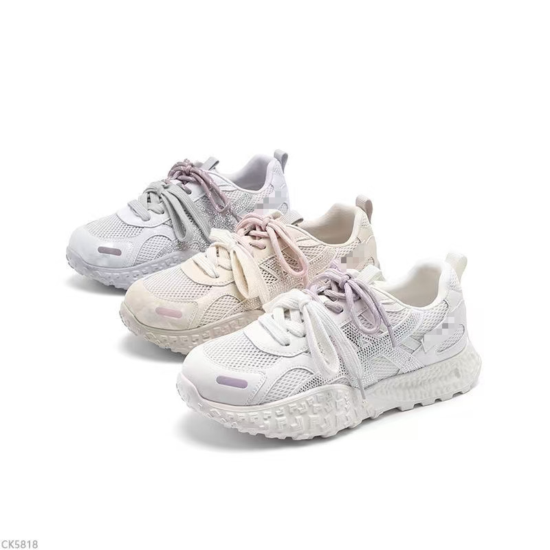 Zapatos de entrenamiento transpirables de malla explosiva de verano de 2026 nuevos zapatos de mujer con suela gruesa aumentada zapatos deportivos casuales