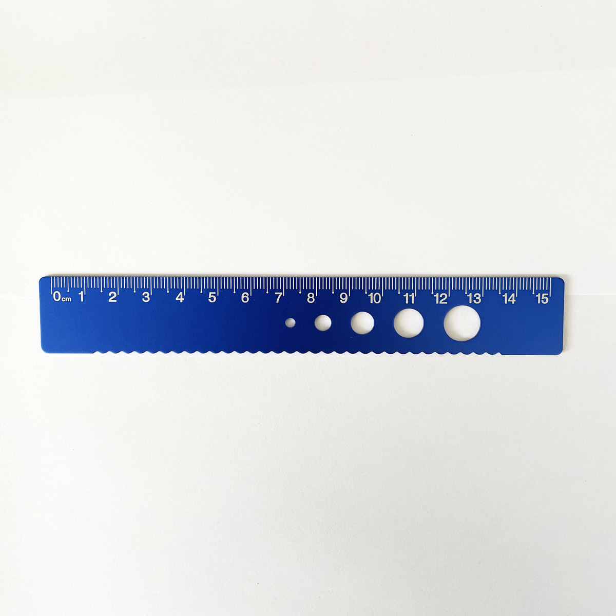 Juego de reglas metálicas, juego de cuatro reglas de aleación de aluminio, grabado láser, regla recta y regla triangular para estudiantes de primaria y secundaria, personalización de regalos