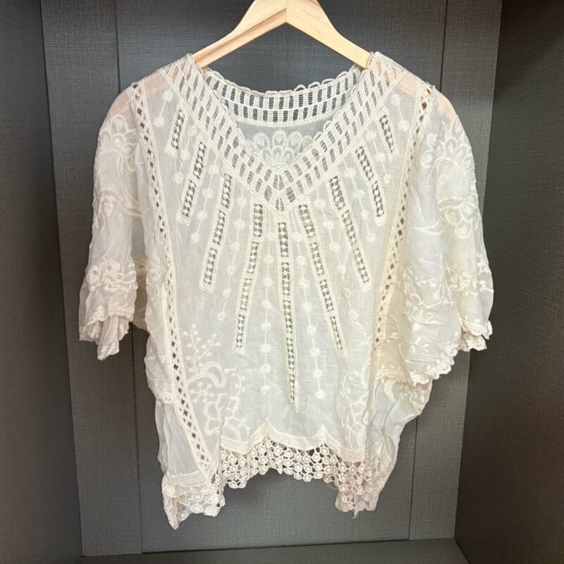 45-75kg Authentic Cotton Sleeves + Lace Sleeves Hollow Crochet Embroidered Batwing Short Sleeve Top Loose Fit Plus Size Cover-Up Shirt