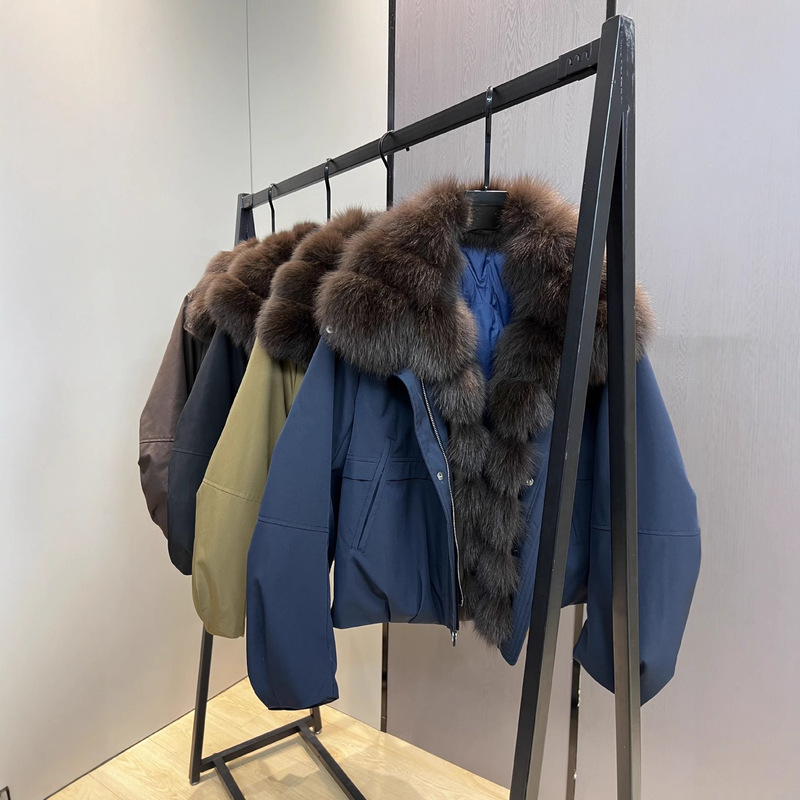 Down Jacket with Fox Fur Collar, New Winter Coat for Women, Short Style for Petite Figures, Fashionable and Age-Reducing Parka, Fur Top Down Jacket with Fox Fur Collar, New Winter Coat for Women, Short Style for Petite Figures, Fashionable and Age-Reducing Parka, Fur Top