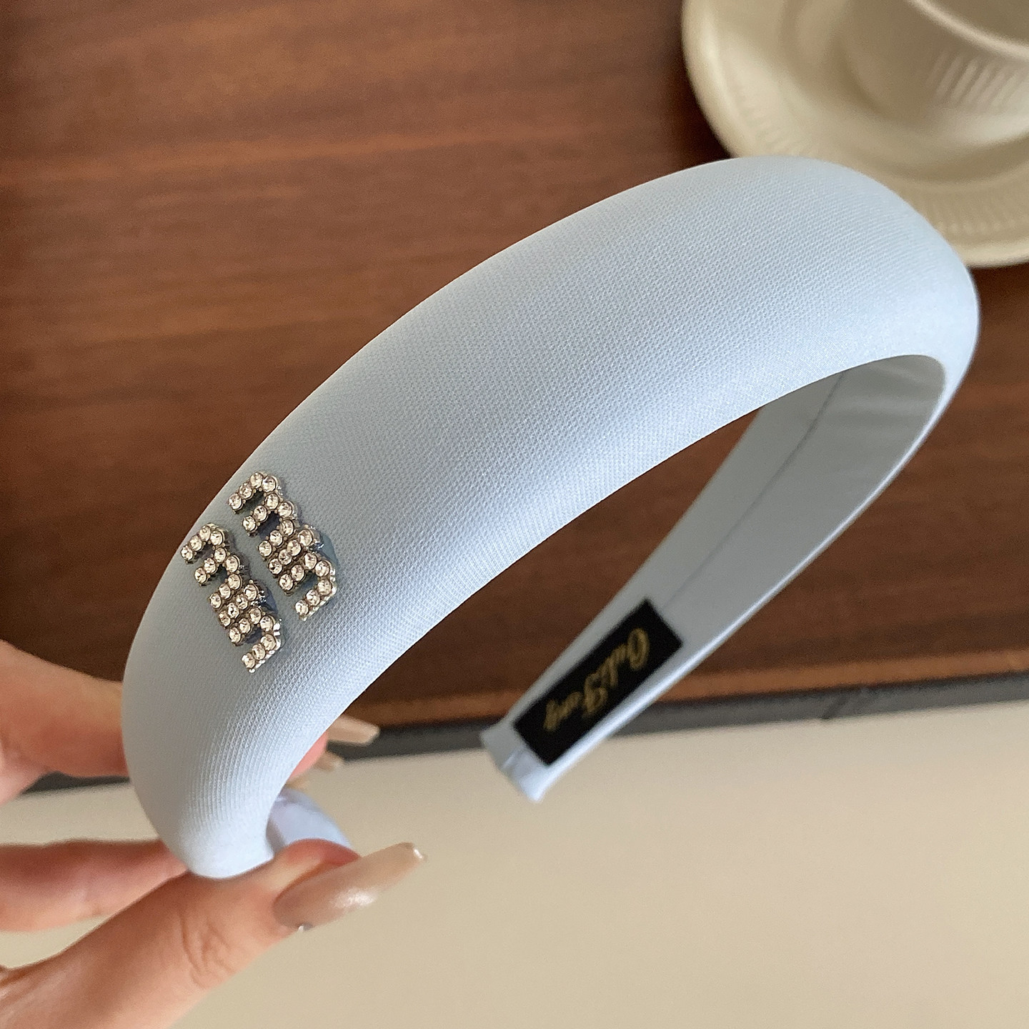 Alta calidad, lujo ligero, pequeña esponja fresca, diadema de color fino, venta al por mayor para mujer, paquete de pelo superior de cráneo alto, horquilla de lavado de cara de verano image 135