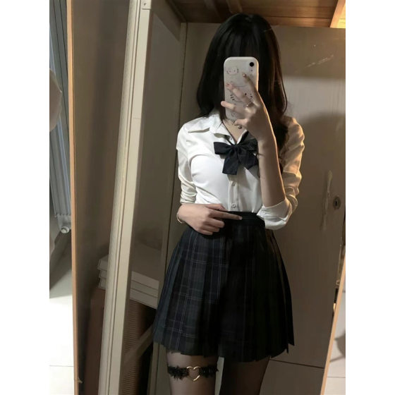 JK uniform summer pure hot girl waist tight shirt female college style slim white short sleeve shirt pleated skirt suit