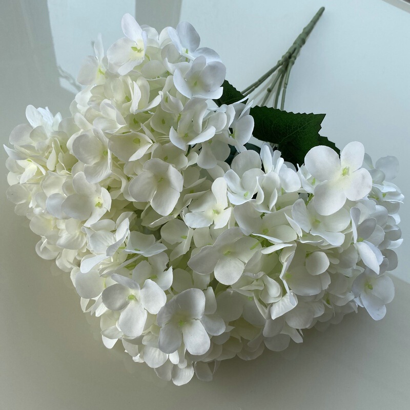 毛布5頭のフランスのアジサイは、ホテルの結婚式の生け花を飾って多色のアジサイの花の花束を卸売りします。|undefined