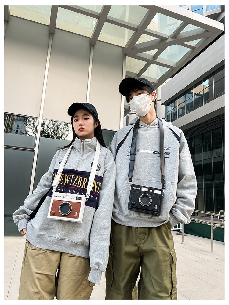 Unisex Small Pu Leather Camera Streetwear Square Lock Clasp Camera Bag display picture 19