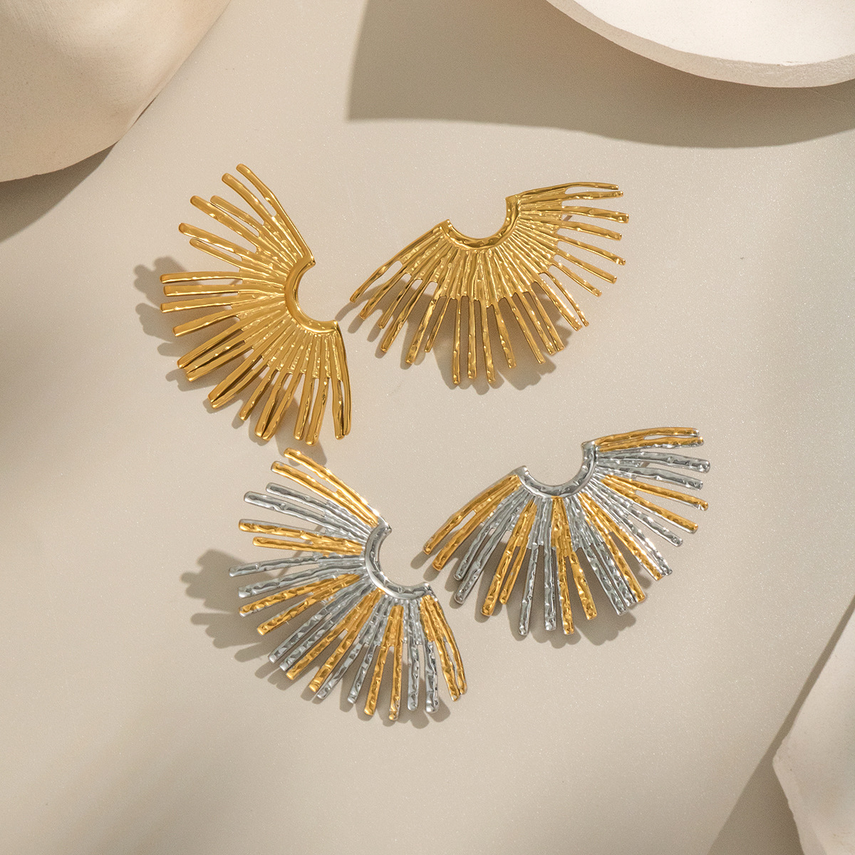 Exaggerated Fashion Everyday Versatile Geometric Stud Earrings for Women, Non-Fading, Cross-Border Popular, Global Bestseller, Factory Direct Sale