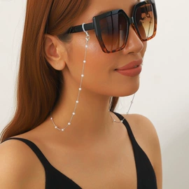 项链;耳钉;肩带、搭扣