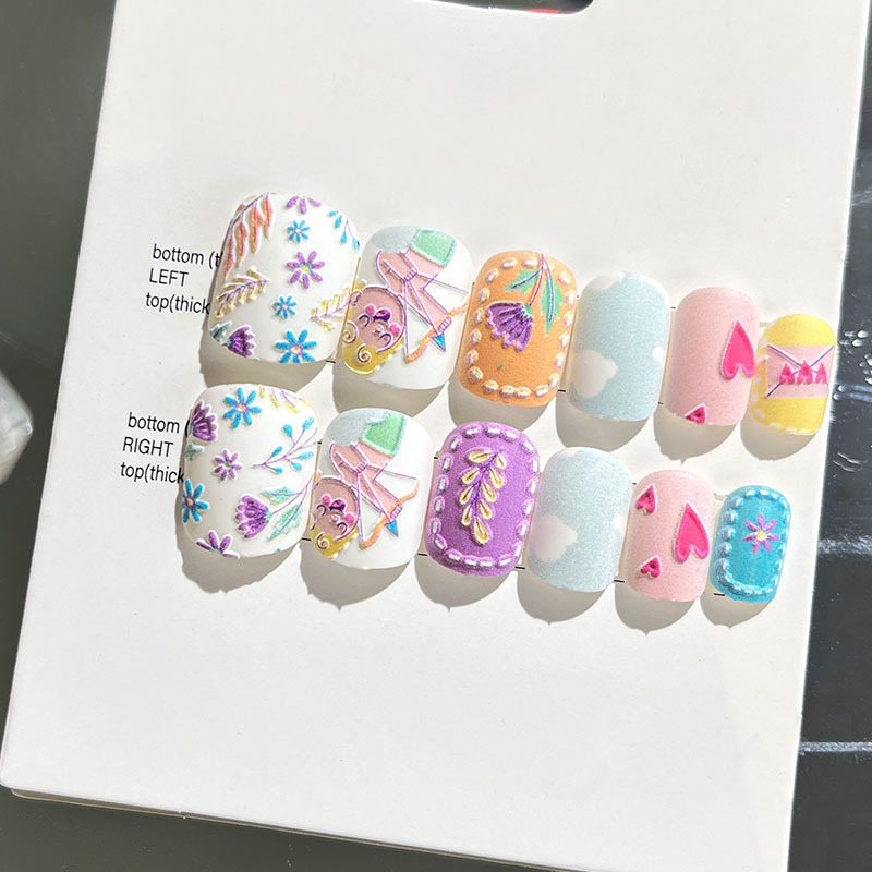 24 piezas de puntas de uñas postizas para adultos, estilo corto, uñas postizas en relieve, nuevas pegatinas de uñas, puntas de uñas tridimensionales