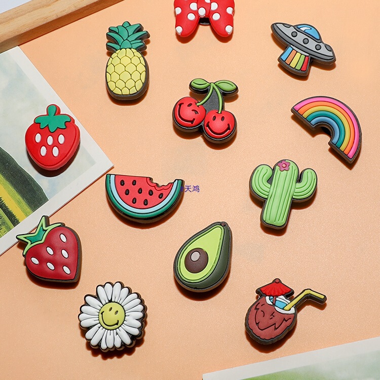 Summer Adaptation Crocs Cartoon Crocs Cute Decorative Shoes Flower Buckle Removable Decorative Accessories