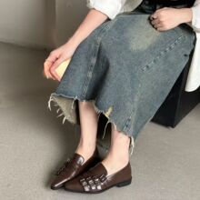 法式尖头低跟单鞋女秋季新款百搭气质显瘦豆豆鞋设计感新品鞋黑色