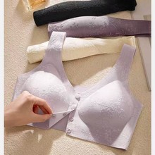 ��������Ůǰ�۟o���������m���L�����Ứ�۔n�@С�̶���������Ů