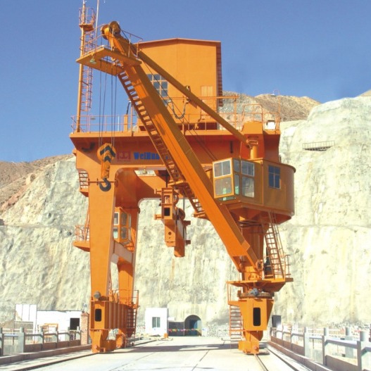 双向双回转坝顶门机 水利水电站起重机设备   河南卫华