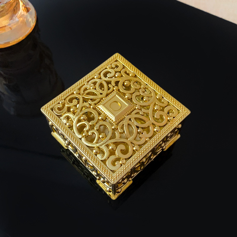 Metal high-grade jewelry storage box court style exquisite new earrings earrings necklace bracelet jewelry box wholesale women