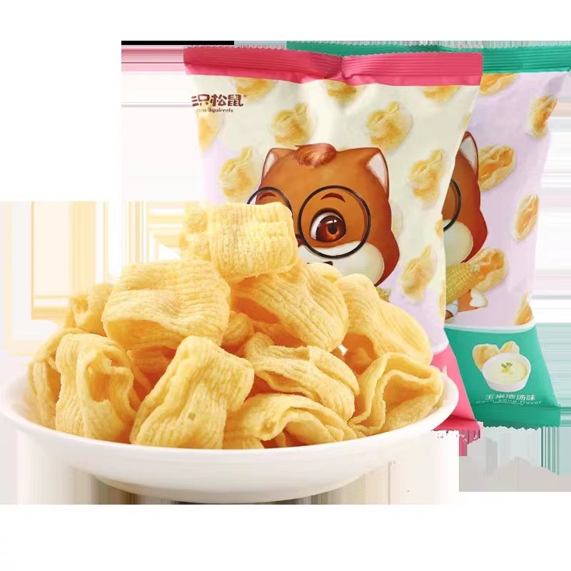 One piece of "Three Squirrels Corn Rolls 50g" is delivered, home leisure snacks, puffed potato chips, ready-to-eat snacks.