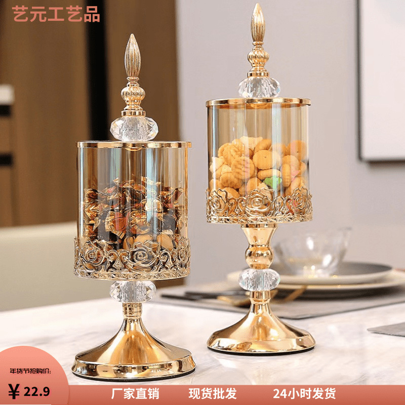 ヨーロッパ式の軽い豪華な水晶のガラスの種類の貯蔵箱の食品の収納箱のバラのレースは蓋の種類のお茶のいくつかの収納の置物を持ちます。|undefined