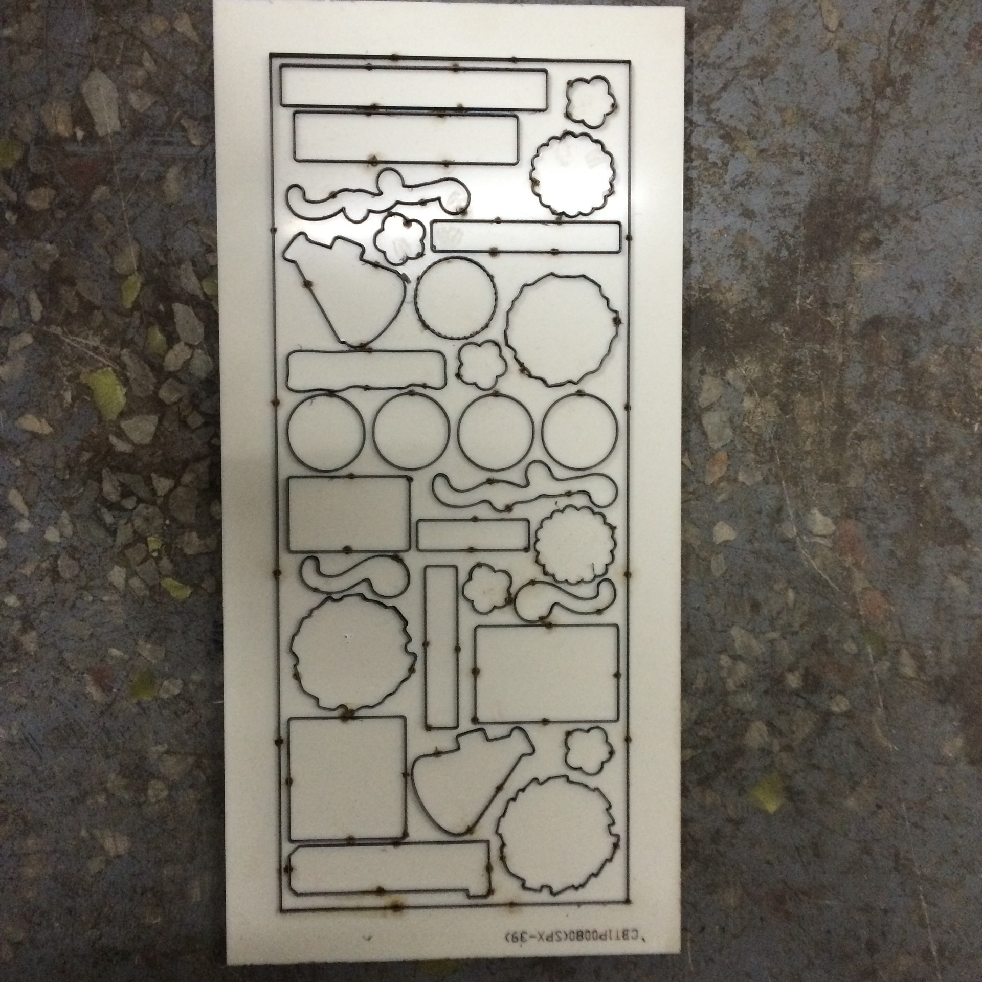 不干胶贴纸刀模 保护膜贴纸刀模 异形公仔激光刀模 冲压模具