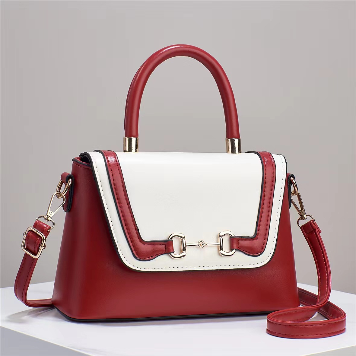 Women's Medium Pu Leather Color Block Vintage Style Classic Style Zipper Crossbody Bag display picture 1