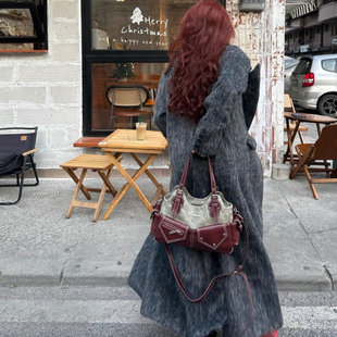 С���OӋ�͹�ײɫţ��ƴ�ӆμ�Ҹ������б�����Ů
