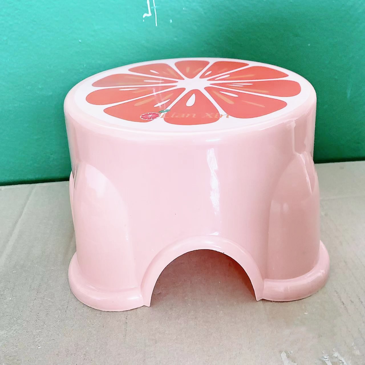Al por mayor engrosada de plástico taburete de fruta taburete para niños creativo de dibujos animados adulto lavado de pies zapatos cambiando taburete bajo Banco móvil image 8